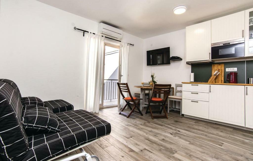 Apartments Jankovic Биоград на Мору Екстериор снимка